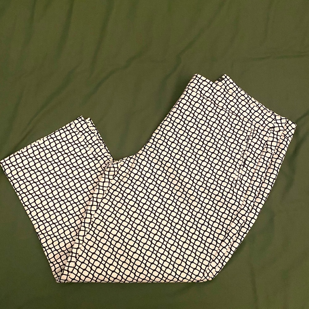 Adrianna Papell Cropped Pant